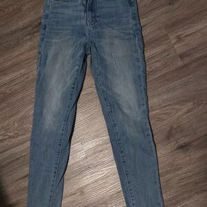 American Eagle Outfitters Light Blue Skinny Jeans